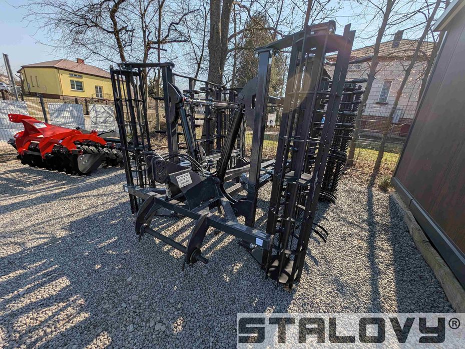 Agregat uprawowo-przedsiewny 2,2-5,6m 4 rzędy zębów wały strunowe