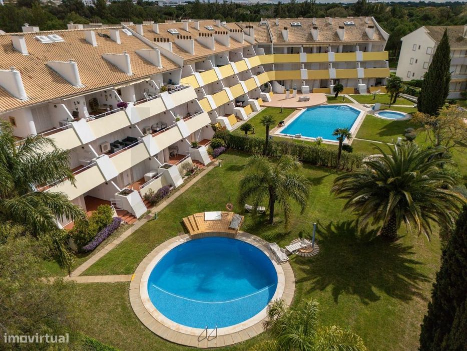 T2 Duplex Rua das Cássias, Vilamoura | Piscina, Jardim e Estacionament