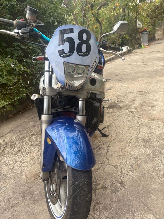 Suzuki gsx 600 R ( naked )