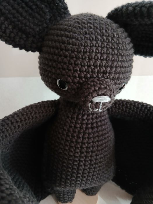 Morcego Amigurumi – Feito à Mão