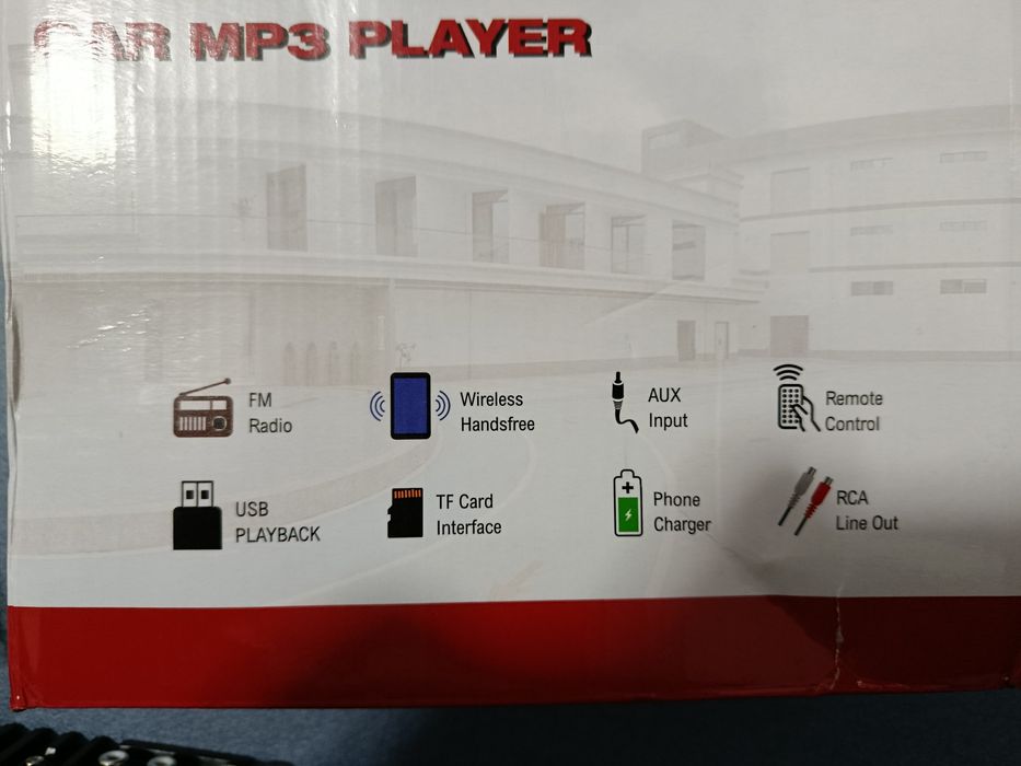 Rádio de carro novo por estrear tem tudo