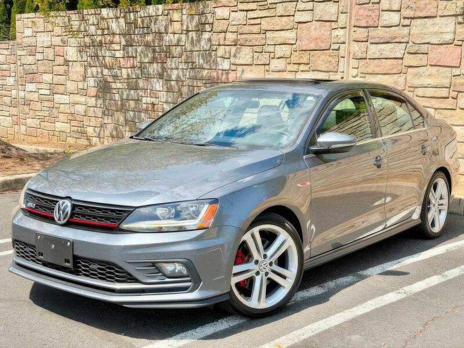 Volkswagen Jetta 2.0T GLI      2017