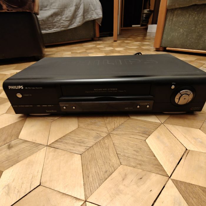 Philips VR732/58 Magnetowid VHS Hi-Fi Stereo NICAM + Pilot USZKODZONY