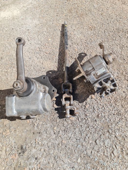 Продам кермову колонку УАЗ 452