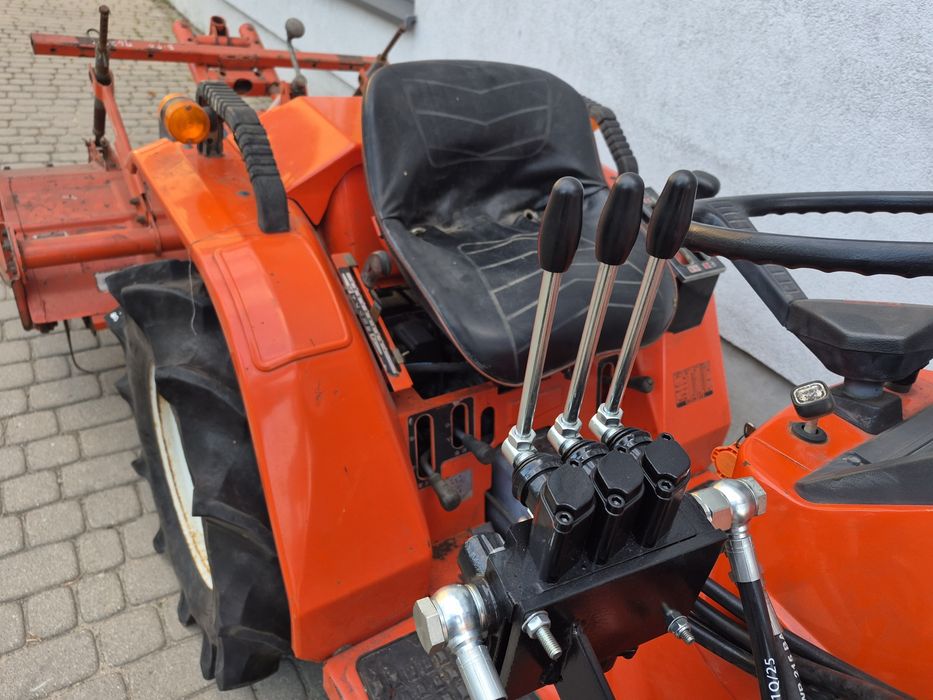 Traktorek kosiarka kubota  ładowacz yanmar  glebogryzarka iseki