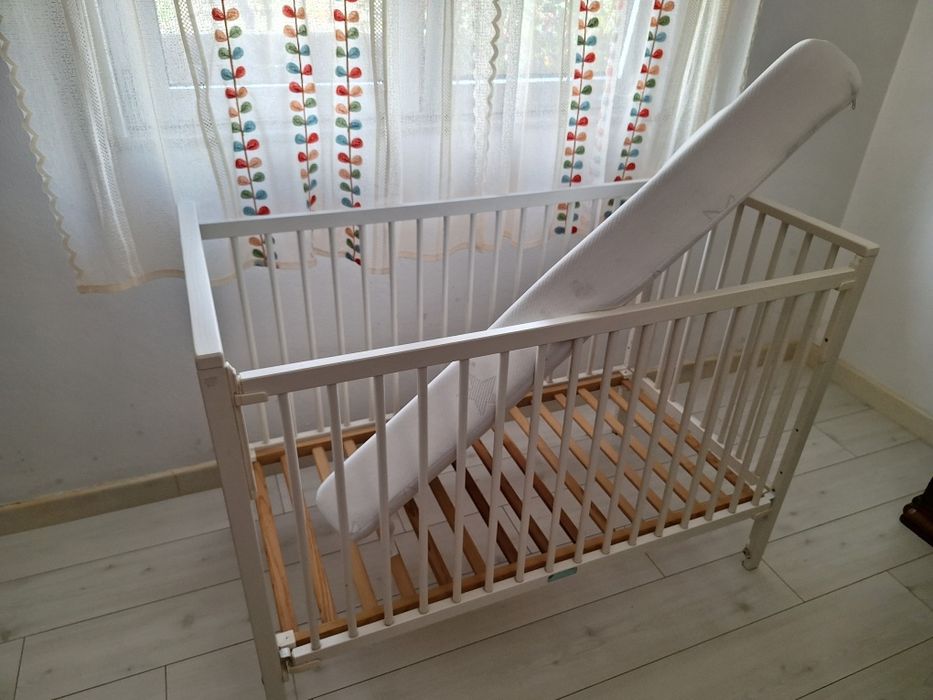 Cama + colchão ortopédico bebé