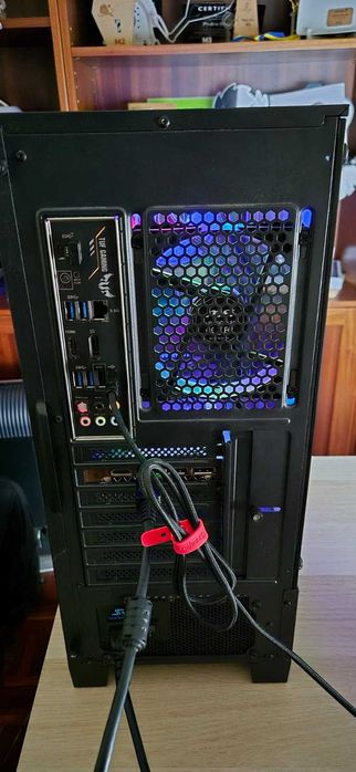 PC Gaming | RTX 3060Ti | Ryzen 5 5600X | 16GB DDR4 3600Mhz RAM