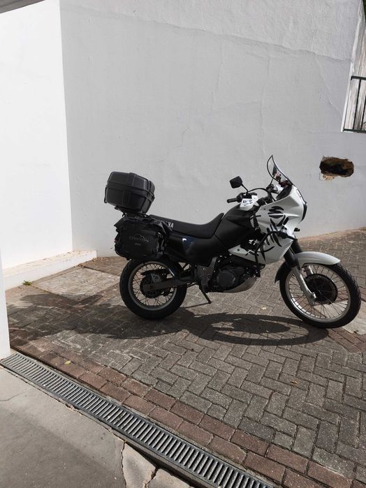 Moto Yamaha XTZ 660