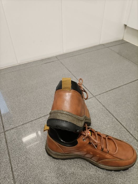 Sapatos ergonómicos