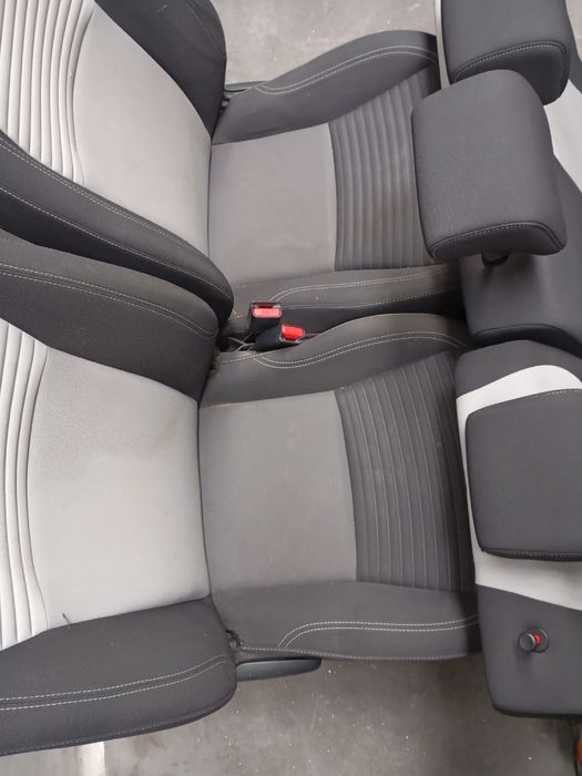 Conjunto de Bancos TOYOTA Yaris (_P13_)