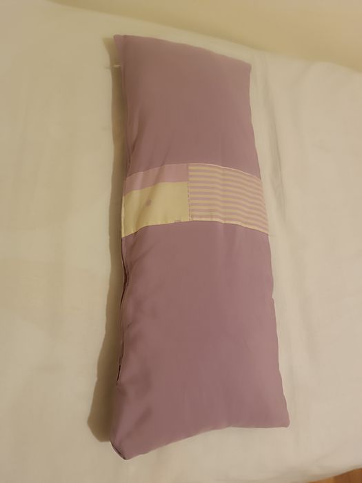 Almofada lilás. Dupla fase. Cama Menina. 50*30 cm
