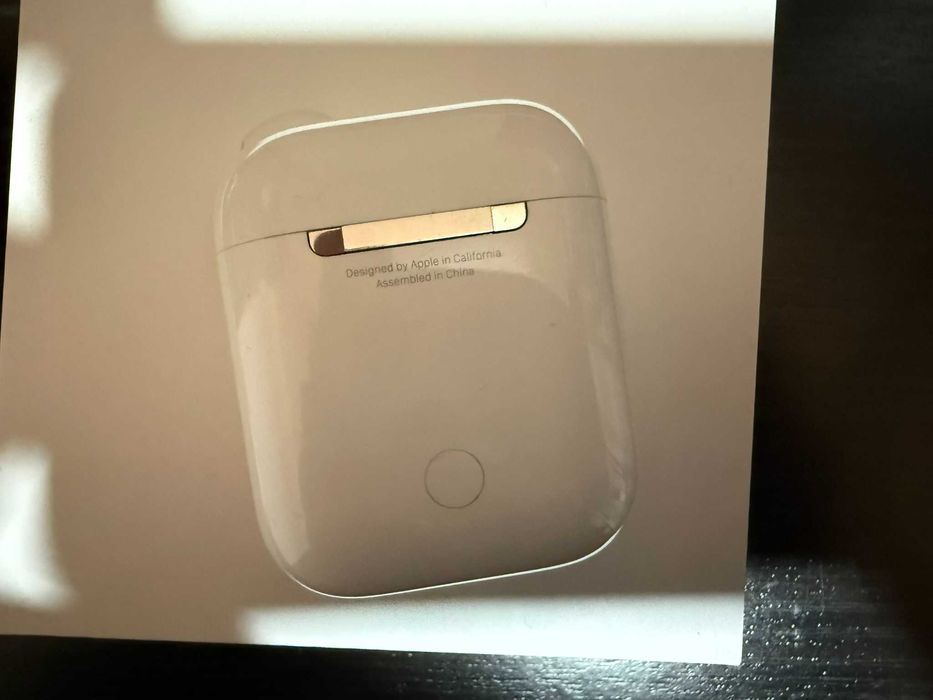 Apple AirPods 1st Gen [Primeira Geração]