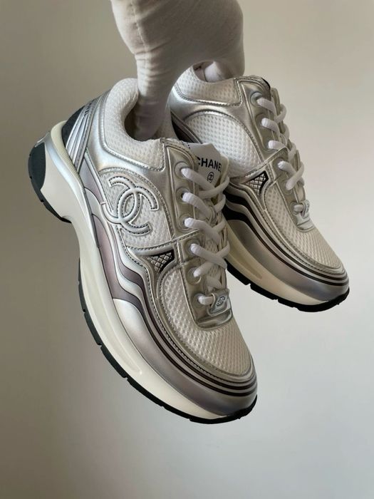 Sneakersy Chanel White Silver