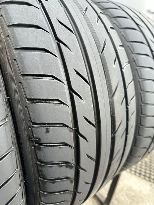 Літні шини 245/40 r19