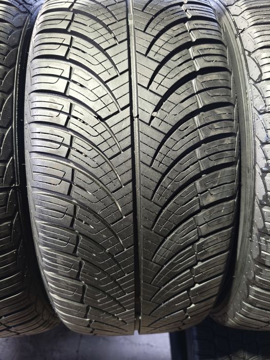 Opony całoroczne 17 Arivo Carlorful Allseasons - 225/45 17