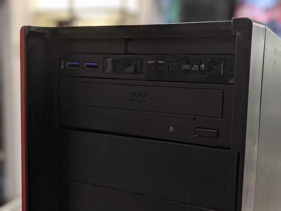 Гурт! Робоча станція Fujitsu Primergy TX1330 M3/Xeon E3-1240 v6/16GB