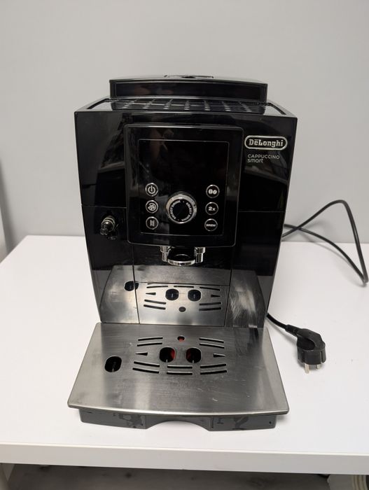 Ekspres DeLonghi Magnifica S Smart ECAM23.260.B Cappuccino Smart