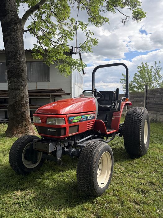 Traktorek yanmar af222 22 km 4x4 gorski szeroki trawiaste trawnikowe