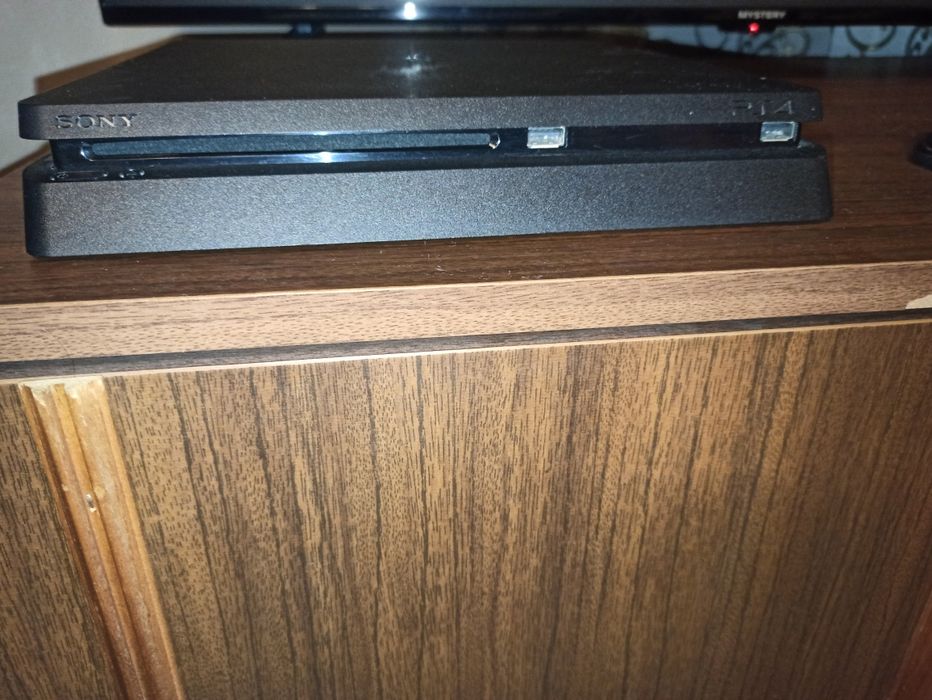 Пс 4  стан гарний