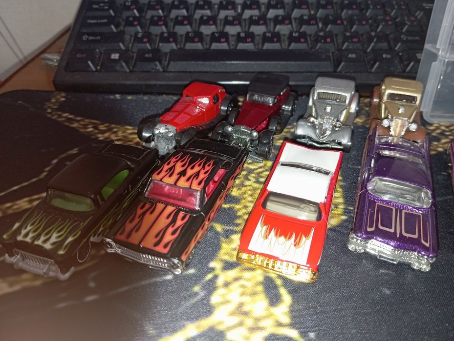 Моделі Hot Wheels, maisto , matchbox не доброго