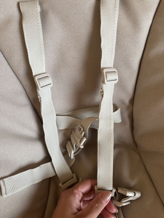 Продам заколисуючий центр Maxi Cosi Cassia