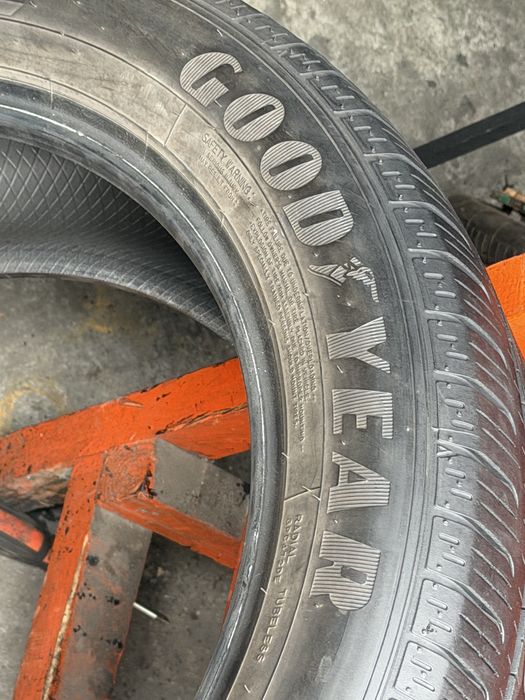 Шины летние 225/55/R19 Goodyear EfficientGrip4x4