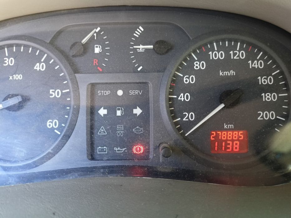 Рено трафик 2  2004 г