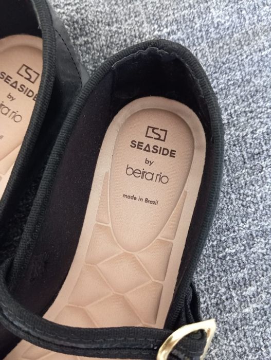 Sabrinas pretas da Seaside