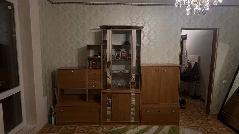 Стінка до вітальні