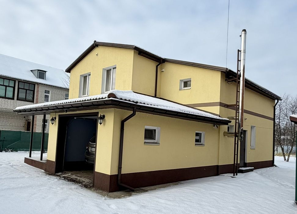 Продам затишний будинок на Роменській