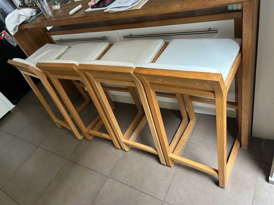 Conjunto de 4 bancos de bar Joe Habitat