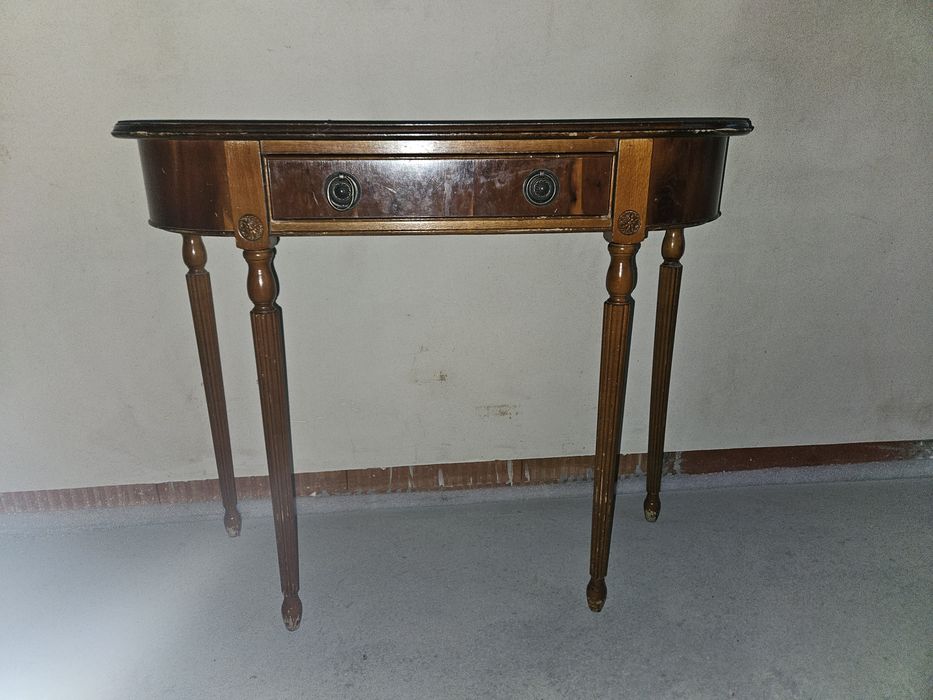 Konsola z szufladą, mały stolik pod ścianę