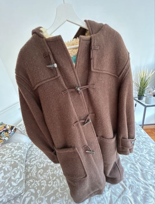 Sobretudo ZARA chocolate com pelúcia - Tamanho M (como novo)