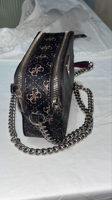 Mala guess castanha, em perfeito estado.