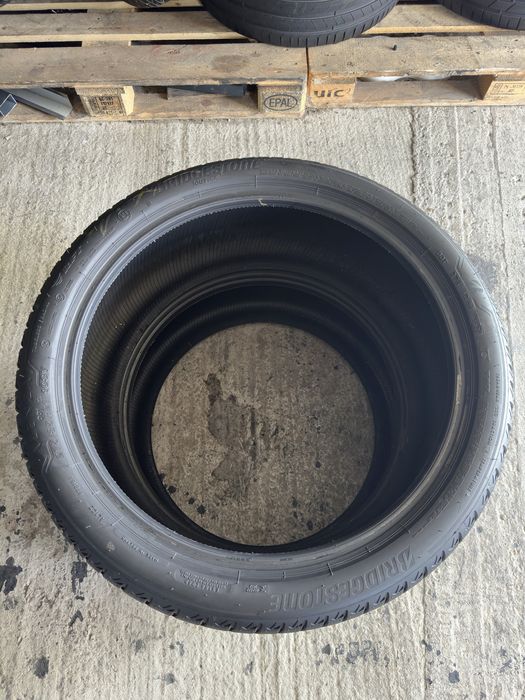 Opony letnie 275/35/21 RSC Bridgestone