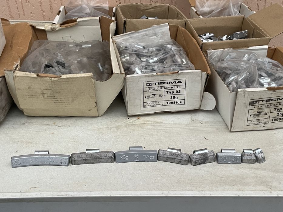 Продаю грузики балансировочные шиномонтажные