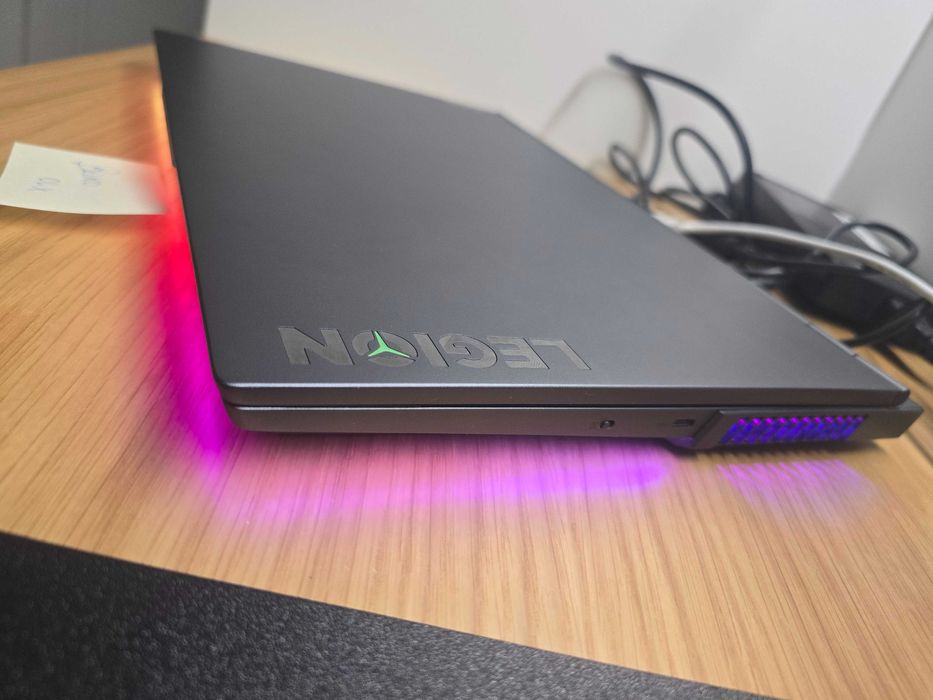 LENOVO Legion 7 Ryzen 9 - RTX 3080 - RAM: 32 GB - 1 TB SSD - 16''