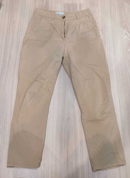 Spodnie beżowe chinosy