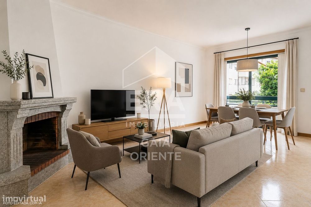 T2 Apartment in a Closed Condominium with Parking Space in Canelas
