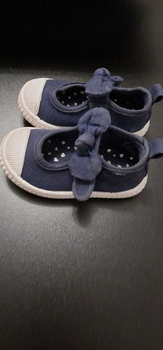 Sapatilha lona com velcro
