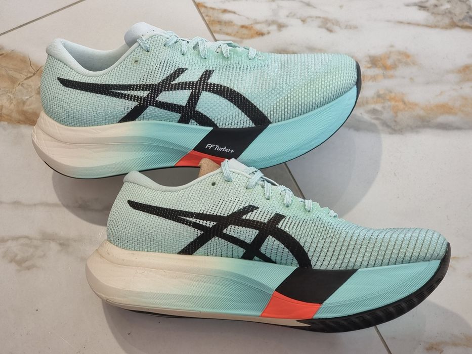 Оригінал 100% Кросівки Asics Metaspeed Sky Paris  EURO 41.5