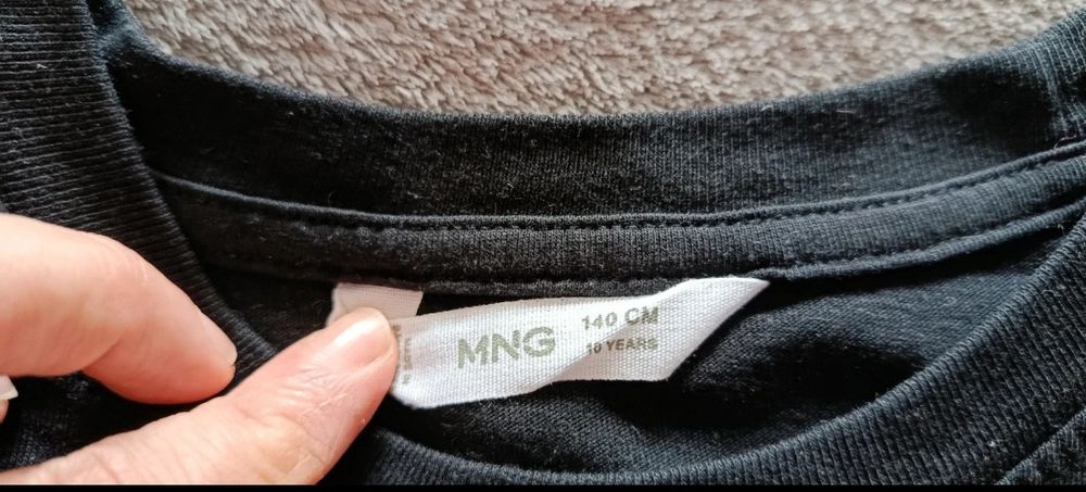 T-shirt manga comprida só 2€ da Mango 10 anos