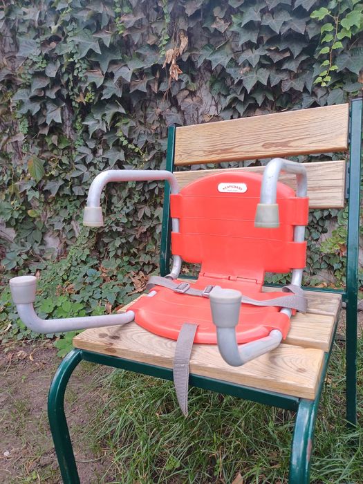 Стульчик для годування мобільний