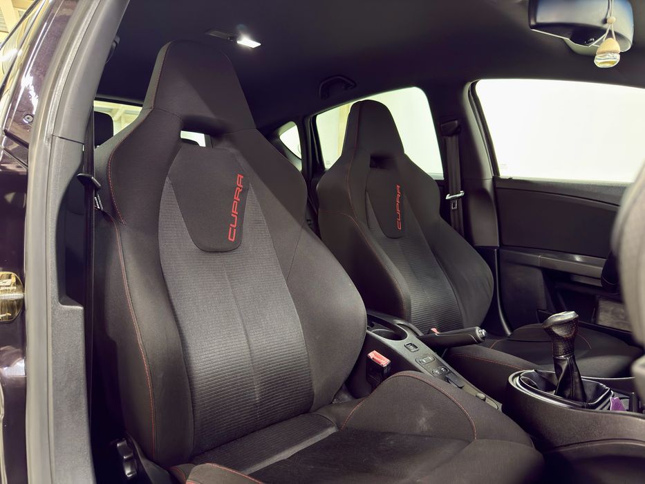 Seat Leon / Cupra 2.0 241Cv / 120.000km / Distribuição Mudada / Poss Retoma