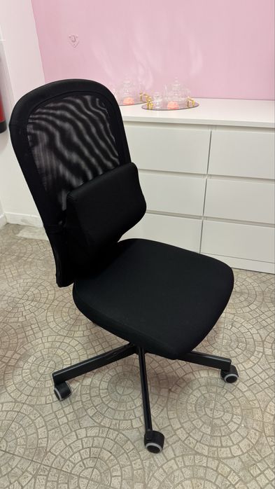Cadeira IKEA como nova