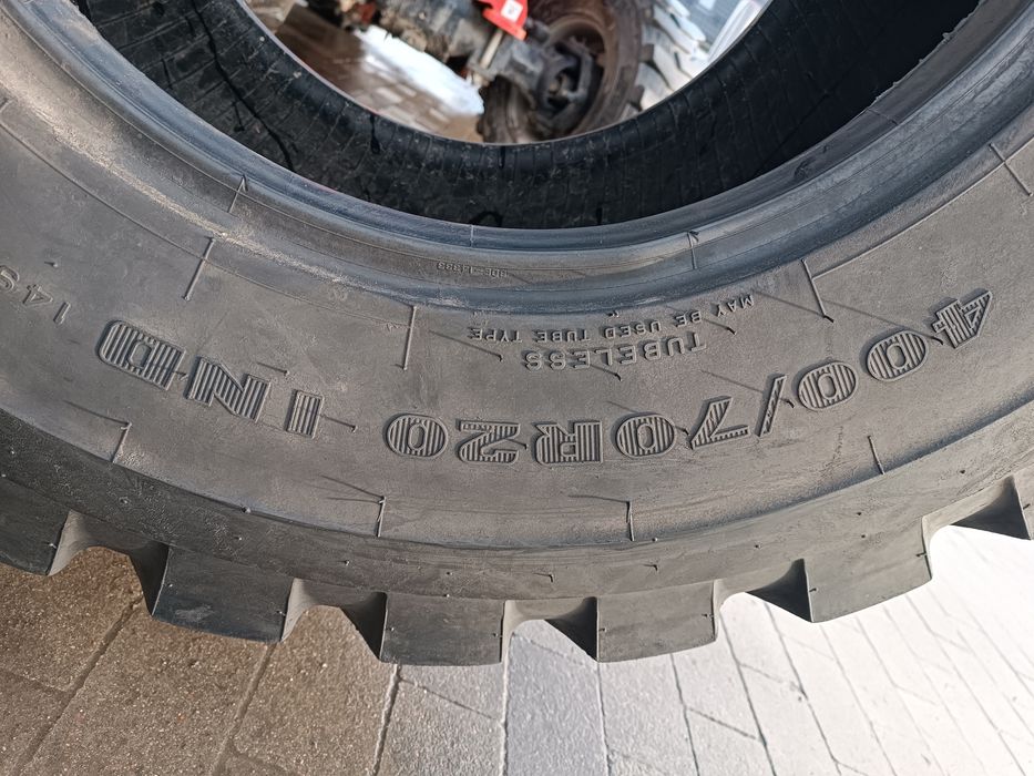 400/70R20  Firestone Utility Duraforce 405/70R20  16/70R20