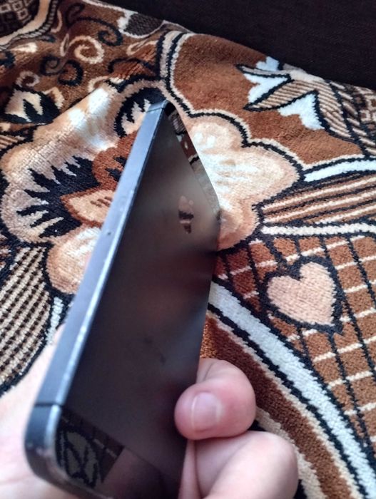 ПРОДАМ iPhone 5s