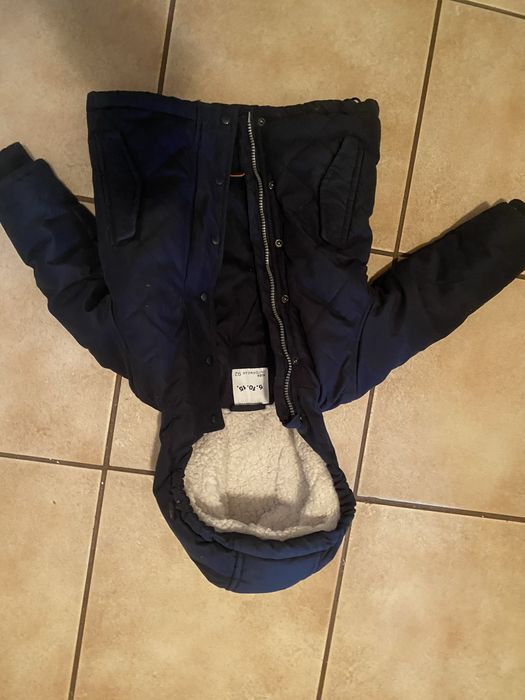 Paka ubran kurtki, czapki , spodnie koszulki , buty