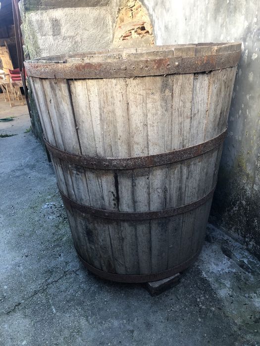 Dorna antiga para o vinho