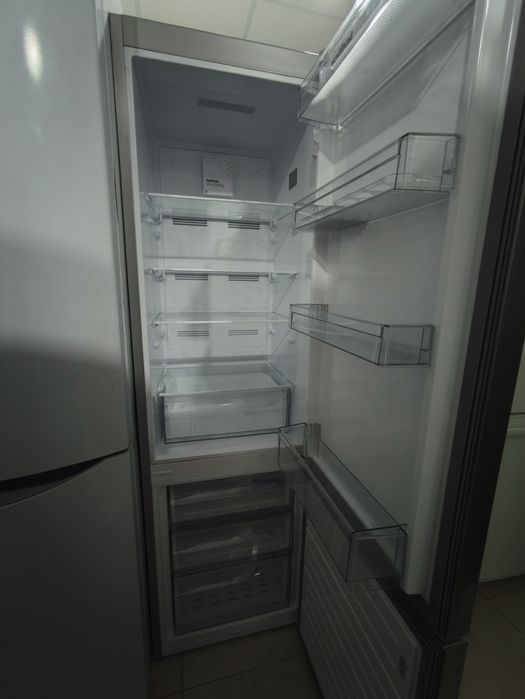 Холодильник Vestfrost  CNF289 X No Frost  ширина 55 см, з Європи